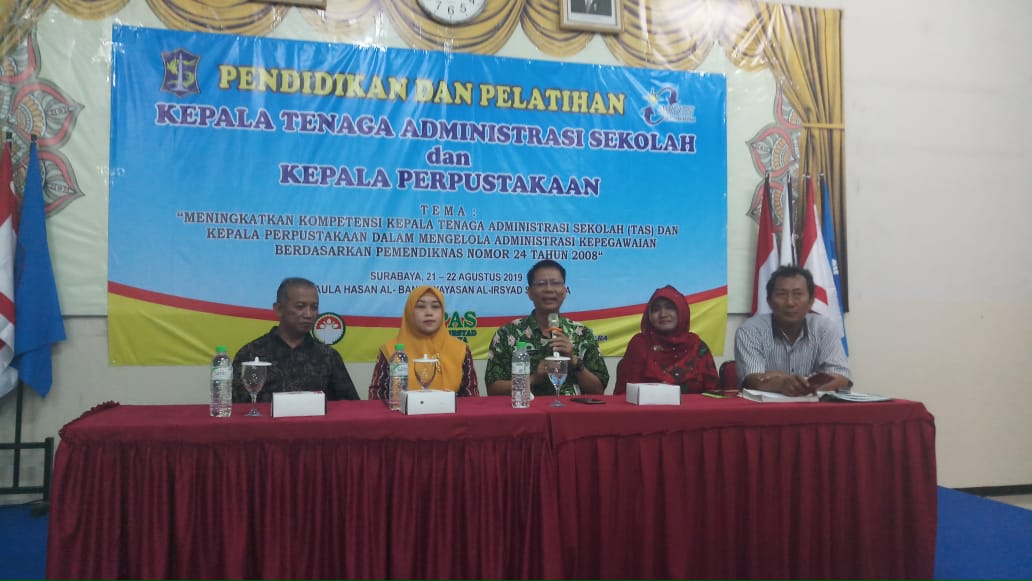 Tingkatkan Kompetensi Tenaga Pendidik, MKKS SMP Swasta Surabaya Utara Gelar Pelatihan Kearsipan dan Kepala Perpustakaan