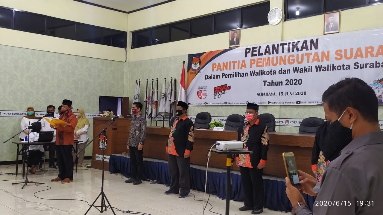 Tahaban Pilwali 2020 Dimulai, KPU Surabaya Lantik PPS