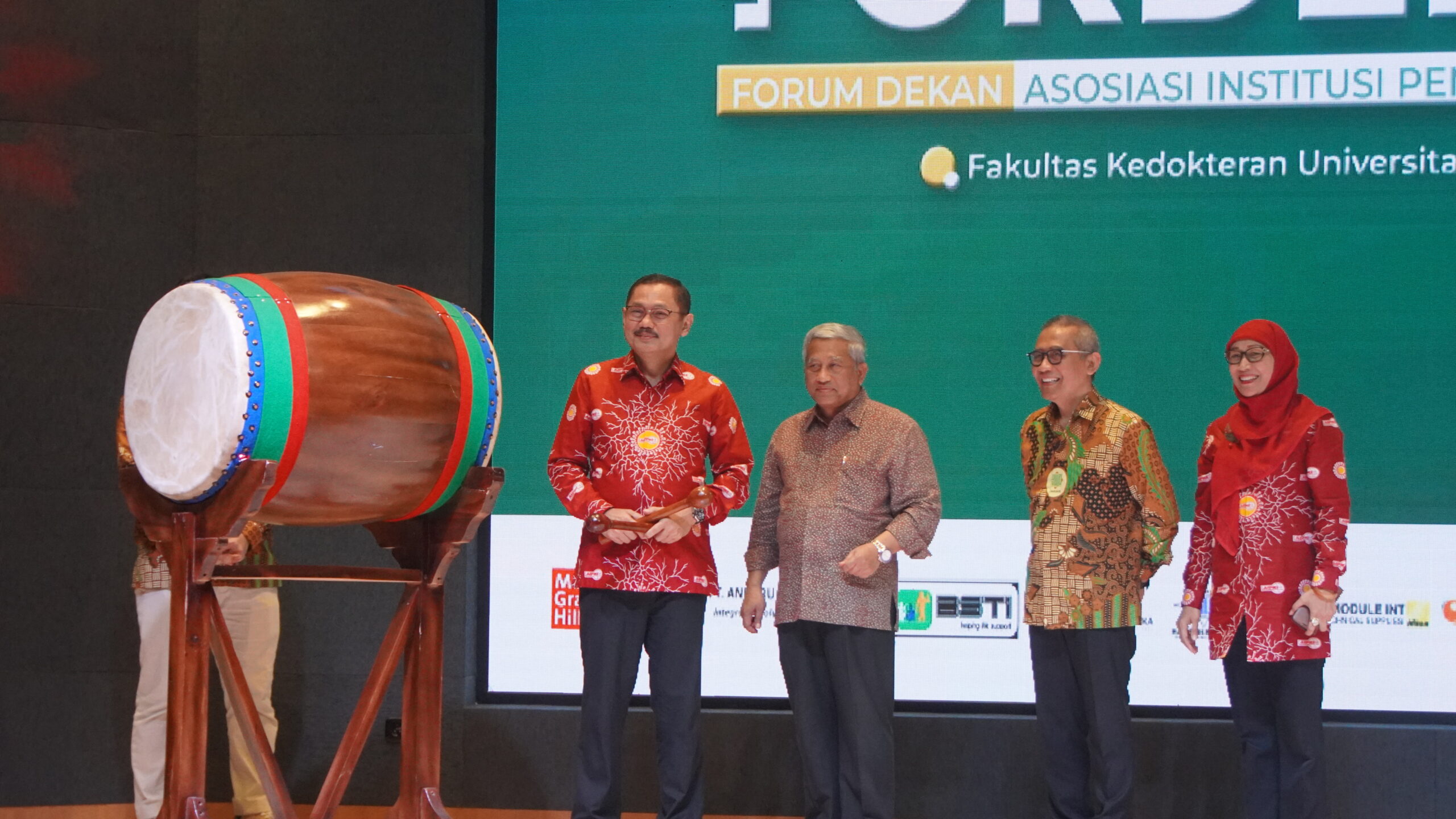 98 Fakultas Kedokteran se Indonesia Ikuti FORDEK AIPKI 2024 di Unusa