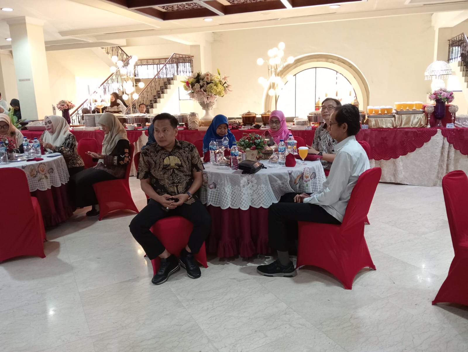 Halal Bihalal DPRD Surabaya, Adi Sutarwijono Sebut Kembali Kerja Layani Warga