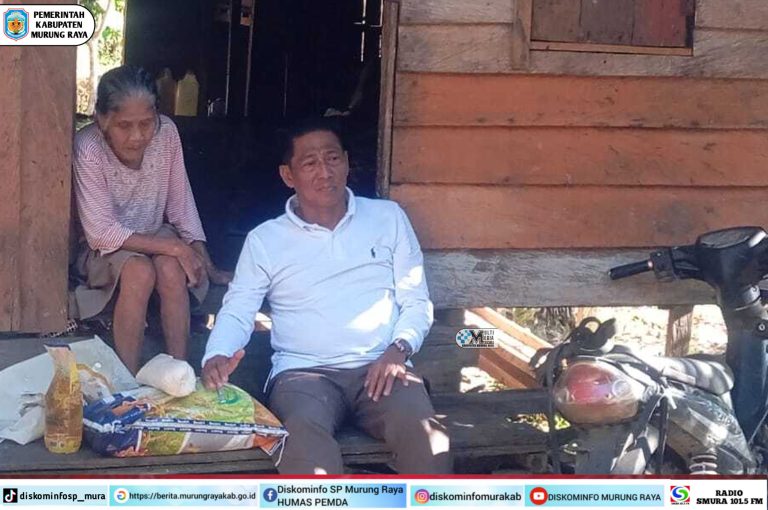Bupati Heriyus Bersama Istri Berbagi di Momen HUT Ke-23 Mura