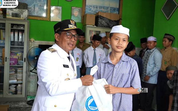 Bupati Mura Anjangsana ke Panti Asuhan dan Purnawirawan