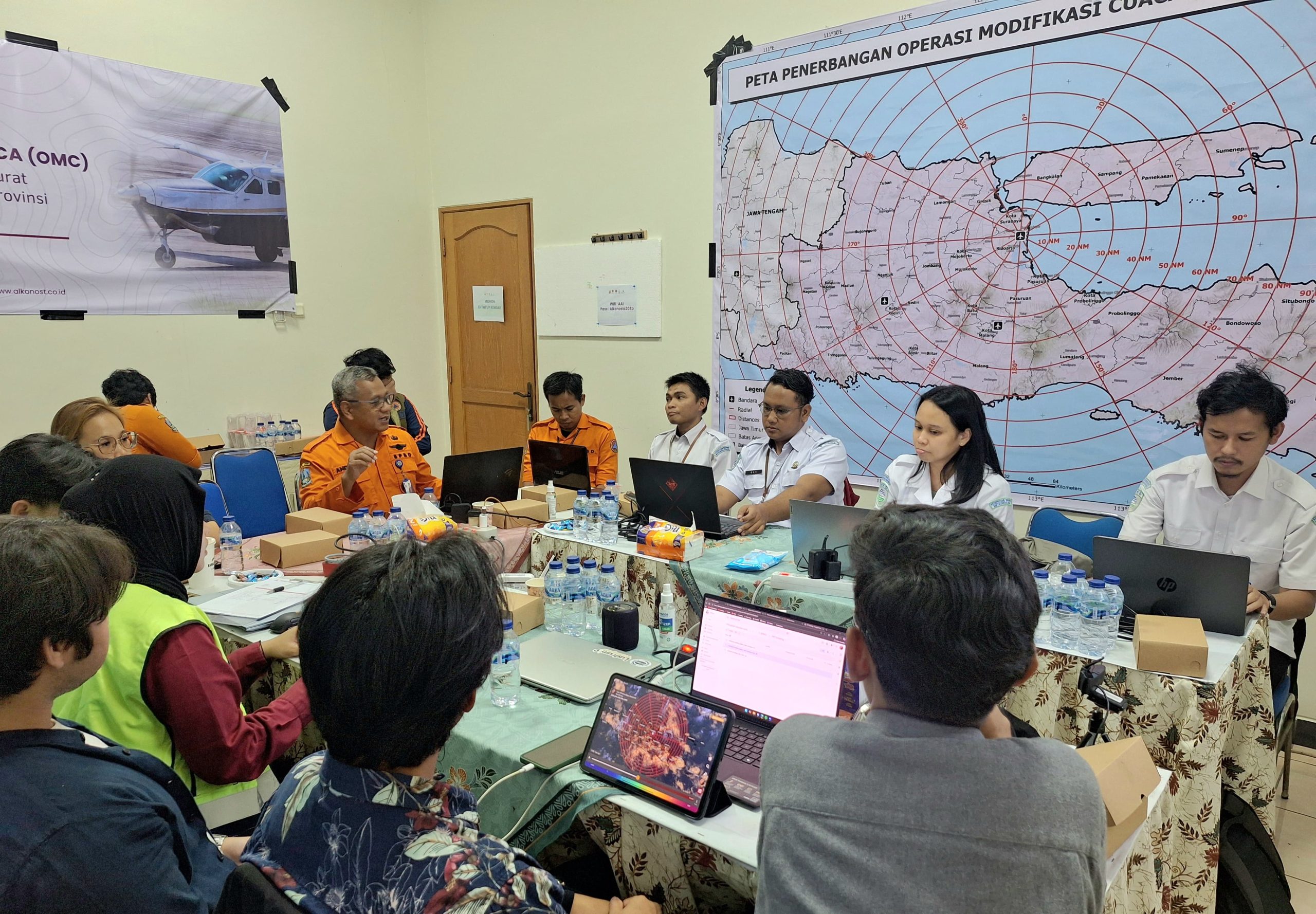 Respon Cuaca Ekstrem, Kolaborasi BPBD Jatim Lakukan Modifikasi Cuaca
