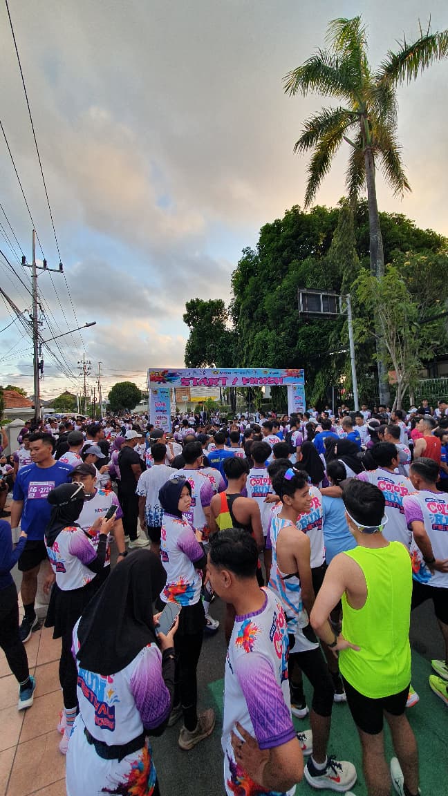 Kediri Color Run 2025 Disorot, Ratusan Peserta Mengeluh Kinerja Panitia