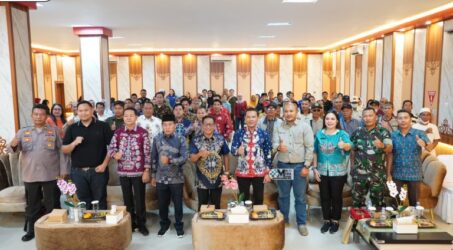 Kepedulian Pemkab Mura, Ratusan Warga Ikuti Operasi Katarak Gratis