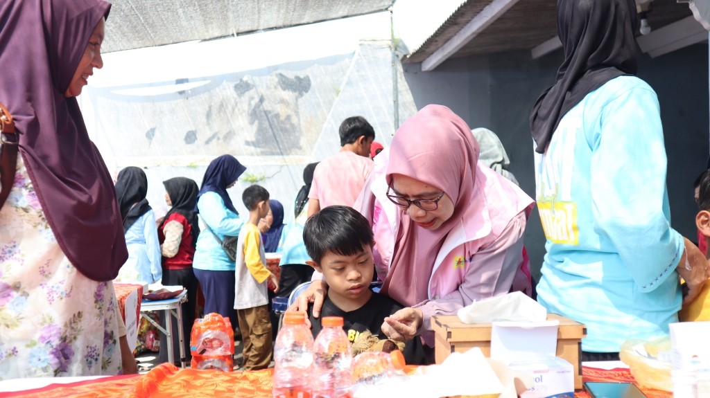 Merawat Harapan di Hari Kartini, Srikandi PLN Kembali Gelar Posyandu Disabilitas di Malang