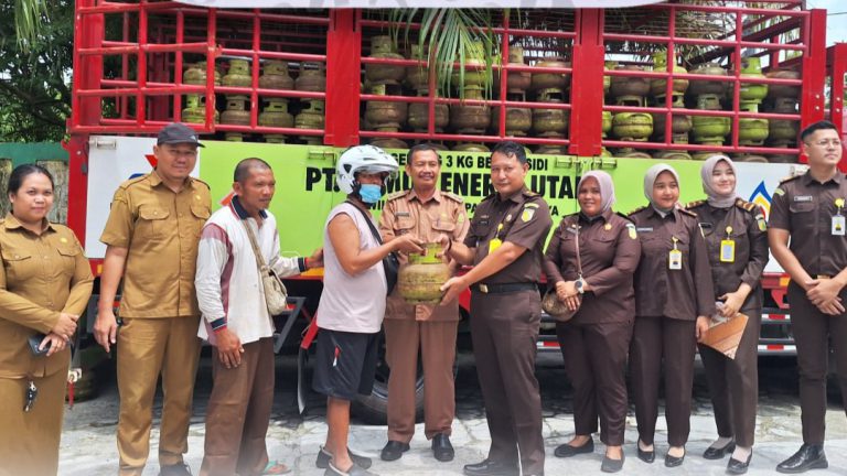 Pastikan Distribusi Tepat Sasaran, Operasi Pasar di Palangka Raya Dikawal Kejaksaan