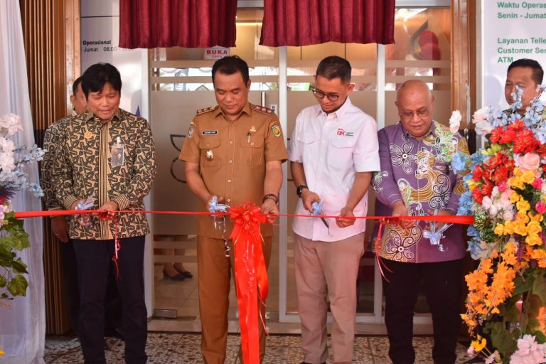 Resmikan KCP Bank Kalteng Kalampangan, Pemkot Palangka Raya Harap Ekonomi Lokal Makin Meningkat