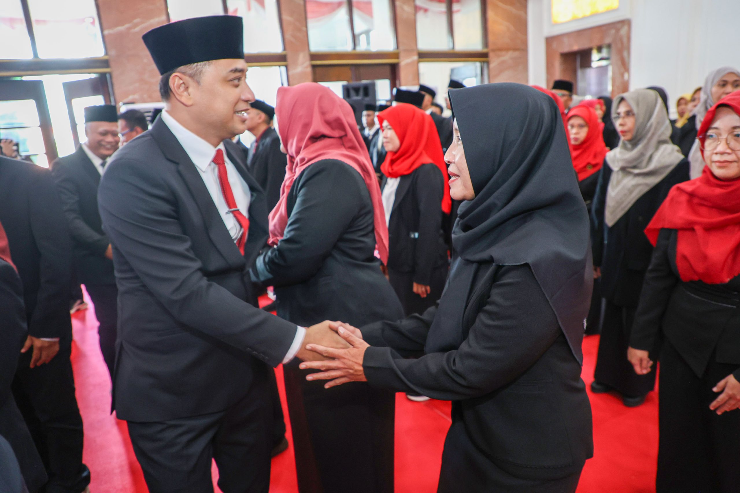 Wali Kota Eri Terapkan Syarat Rida Suami bagi Pejabat Strategis Perempuan