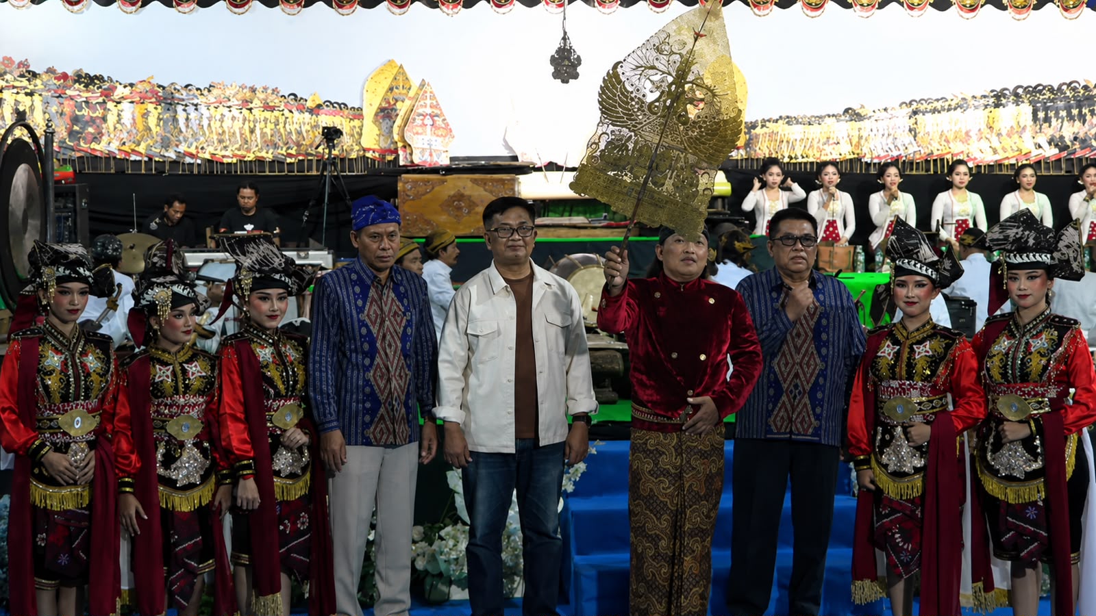 Ribuan Warga Meriahkan Dies Natalis UNP Kediri Jelang Menuju Kampus Emas