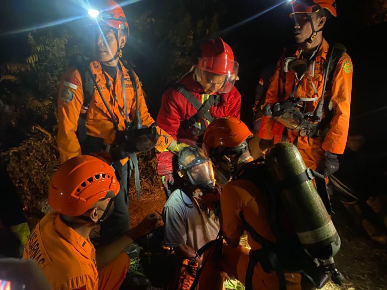 Tim SAR Gabungan Berhasil Evakuasi Warga Terjebak Karhutla di Mahir Mahar Palangka Raya