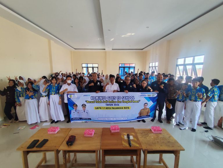 Tingkatkan Literasi Digital, Diskominfo Palangka Raya Edukasi Pelajar Bahaya Hoaks dan Judi Online