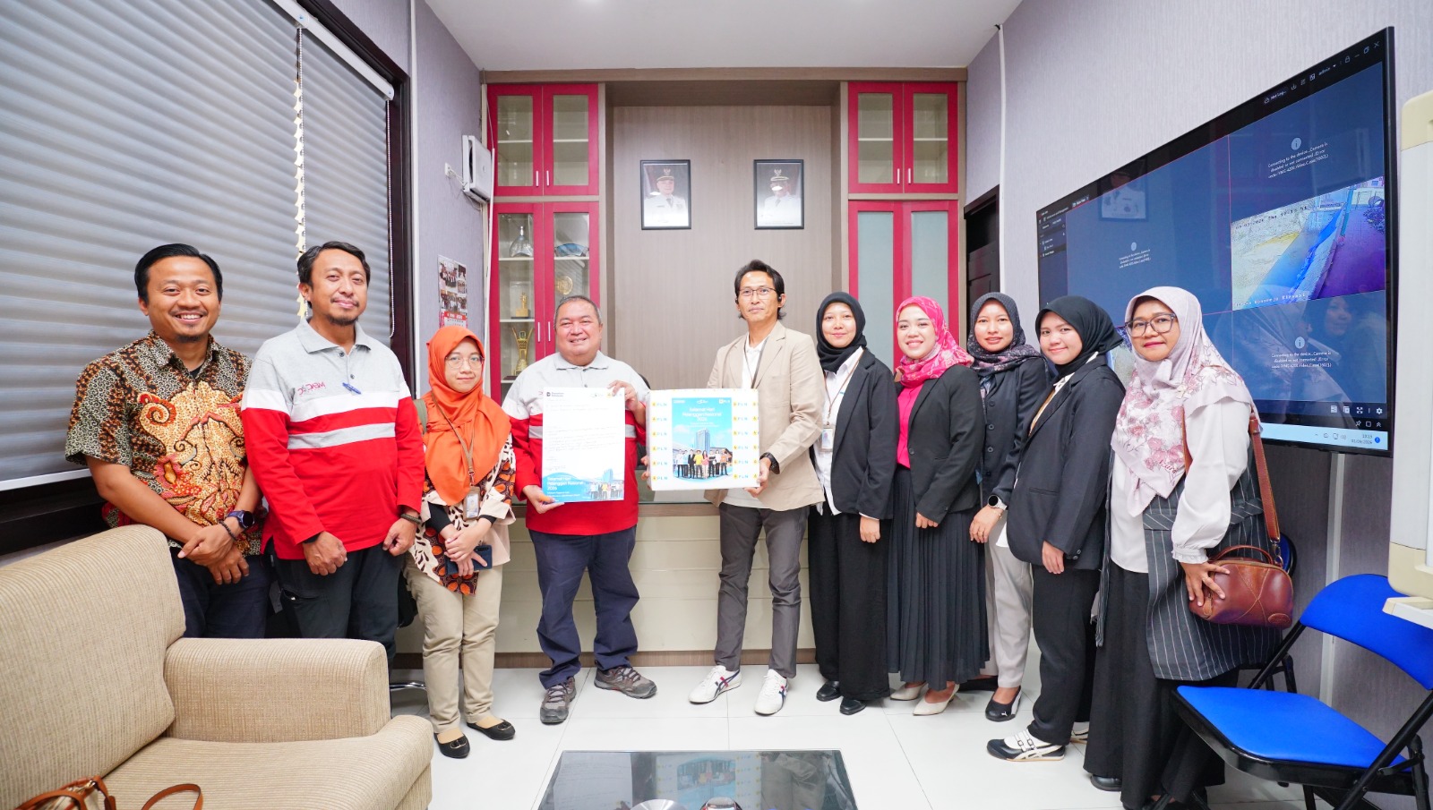 PLN Perkuat Sinergi dan Kolaborasi di Hari Pelanggan Nasional dengan Dinas Sumber Daya Air dan Bina Marga Kota Surabaya