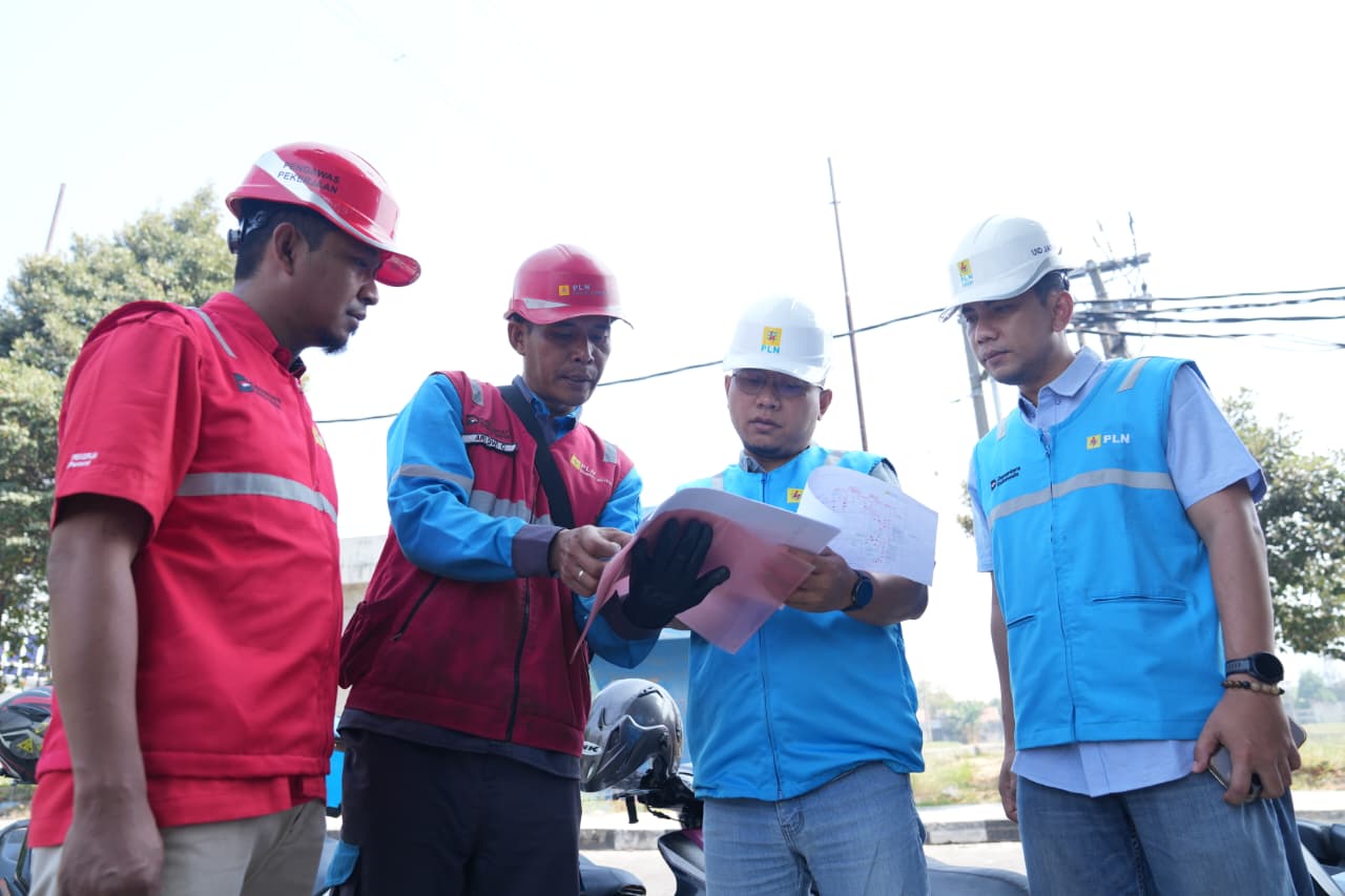 PLN UID Jawa Timur Intensifkan Pemeliharaan Jaringan dan Penguatan Keselamatan Kerja